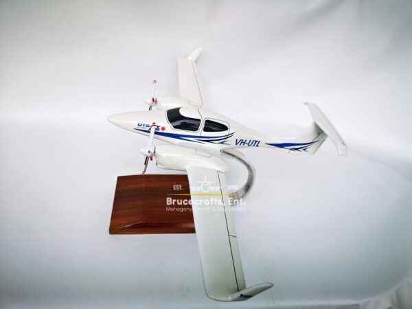 Diamond DA42 Twin Star Utility Air VH-UTL - Image 2